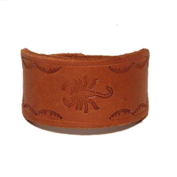 Scorpion Leather Wristband Cuff 8.5" - Picture 1 of 3
